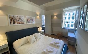 New Apartament In Front Of Genoa Cathedral